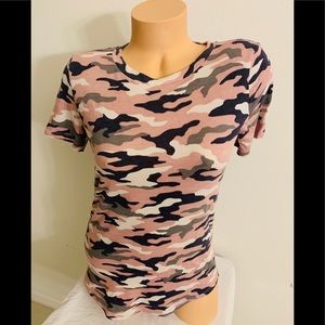 NWT VS PINK Camo Crew Neck T-Shirt - Pink - XS
